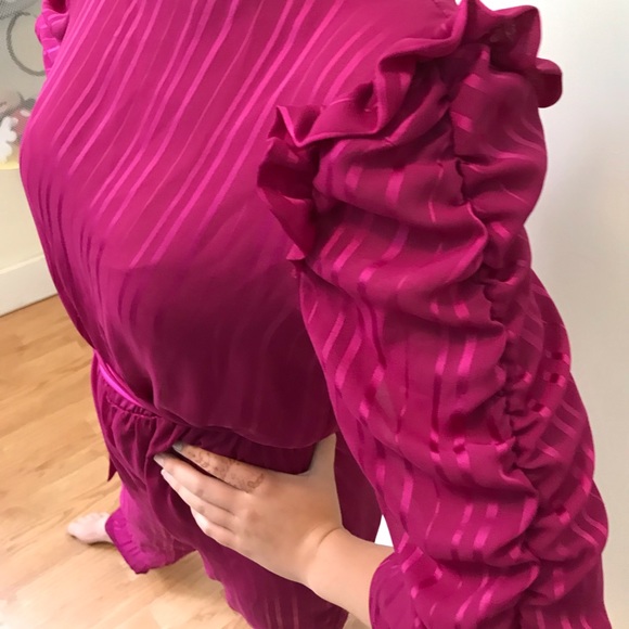 Vintage top notch jumper in easy to love and care for polyester! Killer colour! - Picture 6 of 12